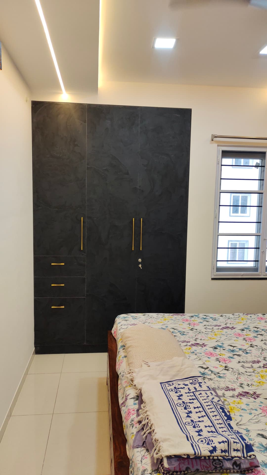 Urban Duplex & Modular Sanctuary - Photo 6